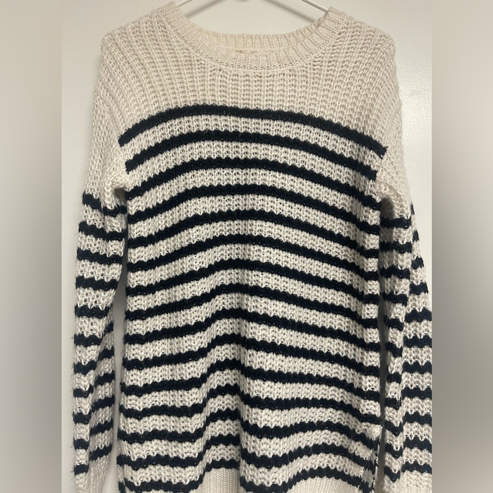 Rewind sweater, knit style, stripe